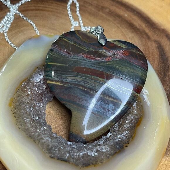 Iron Tiger hematite large 2” heart pendant silver plated 20” chain necklace hand - Picture 3 of 9